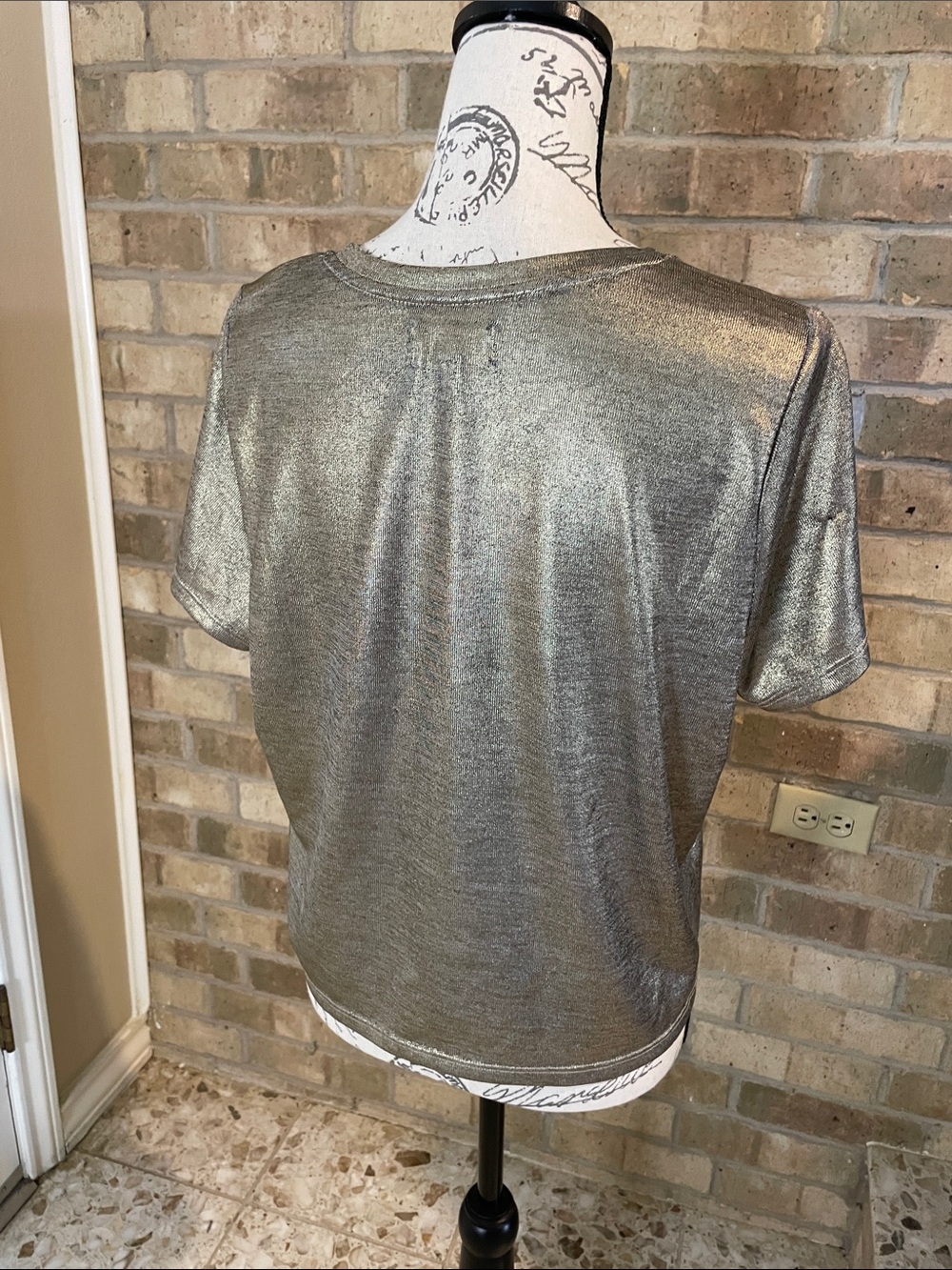 Porridge Gold Tee - Picture 4 of 4